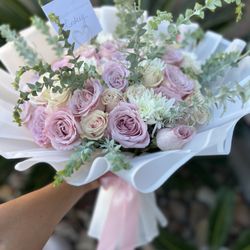 Ramo Roses Flower Bouquet- $99
