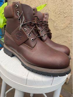 Timberland Premium 6-inch Waterproof Lace-up Men Boots ( size 10M men’s)