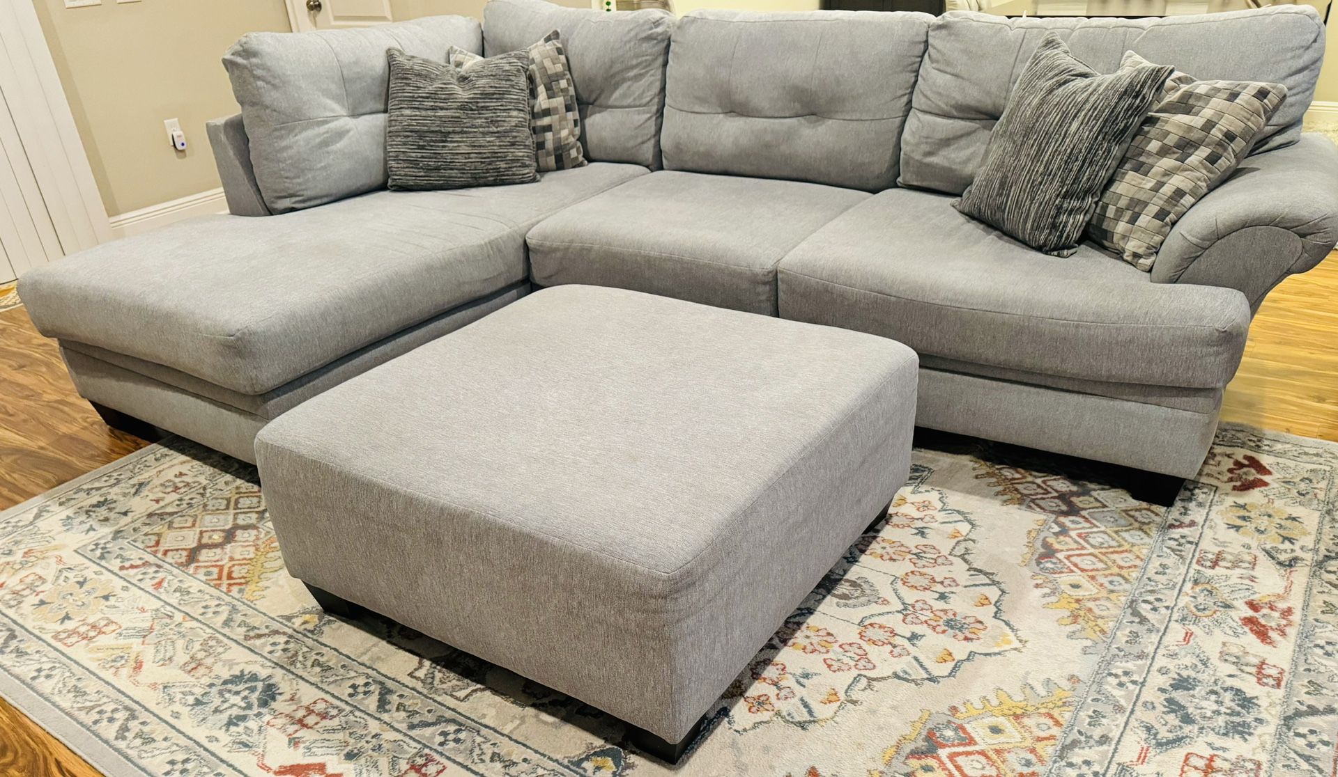 Sectional Sofa With Chaise and ottoman