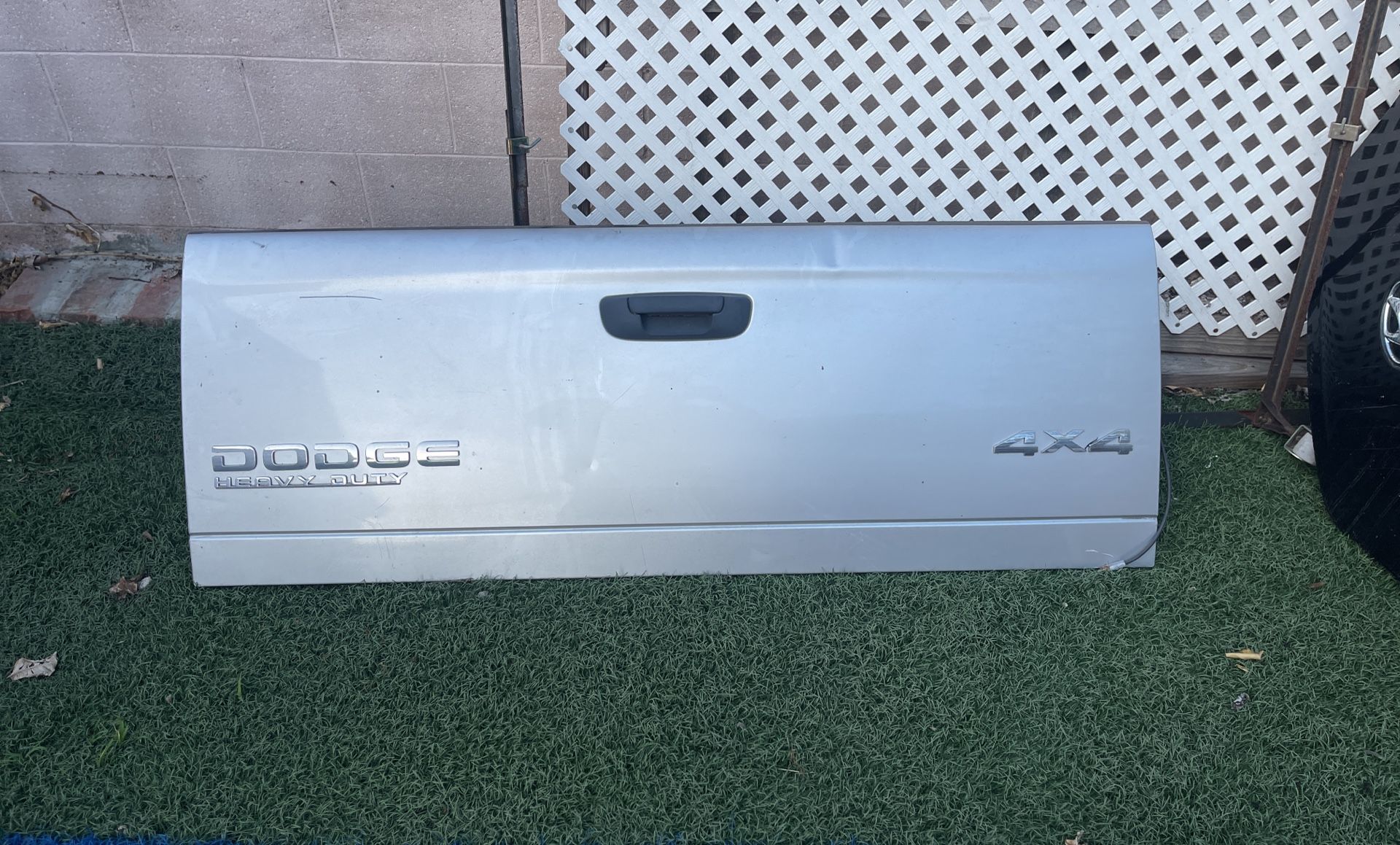 tail gate for 2002 or 2006 dodge ram