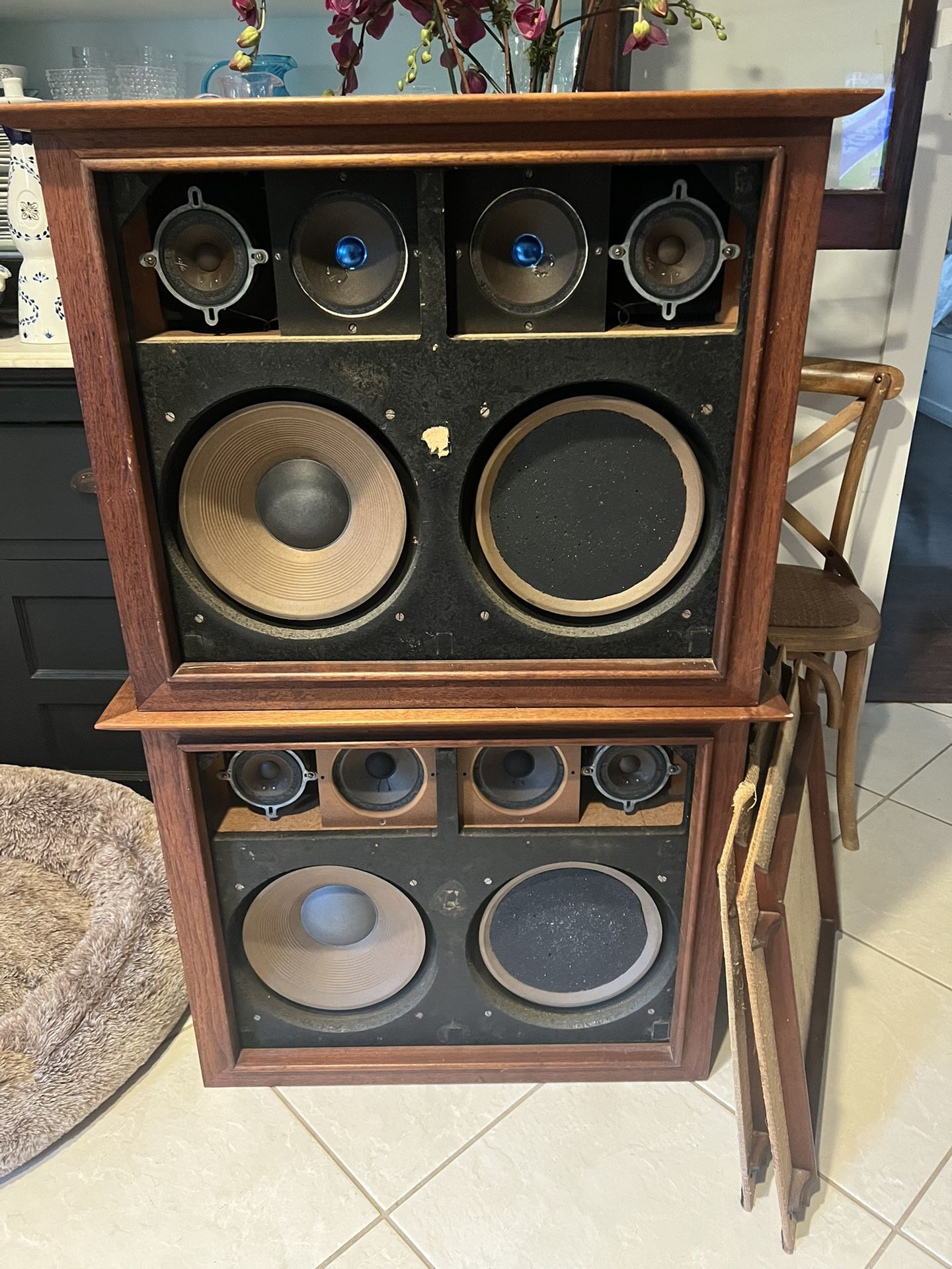 Wharfdale W. 90 C Speakers Vintage Turntable
