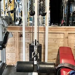Commercial Lat Pulldown / Row Cable Machine