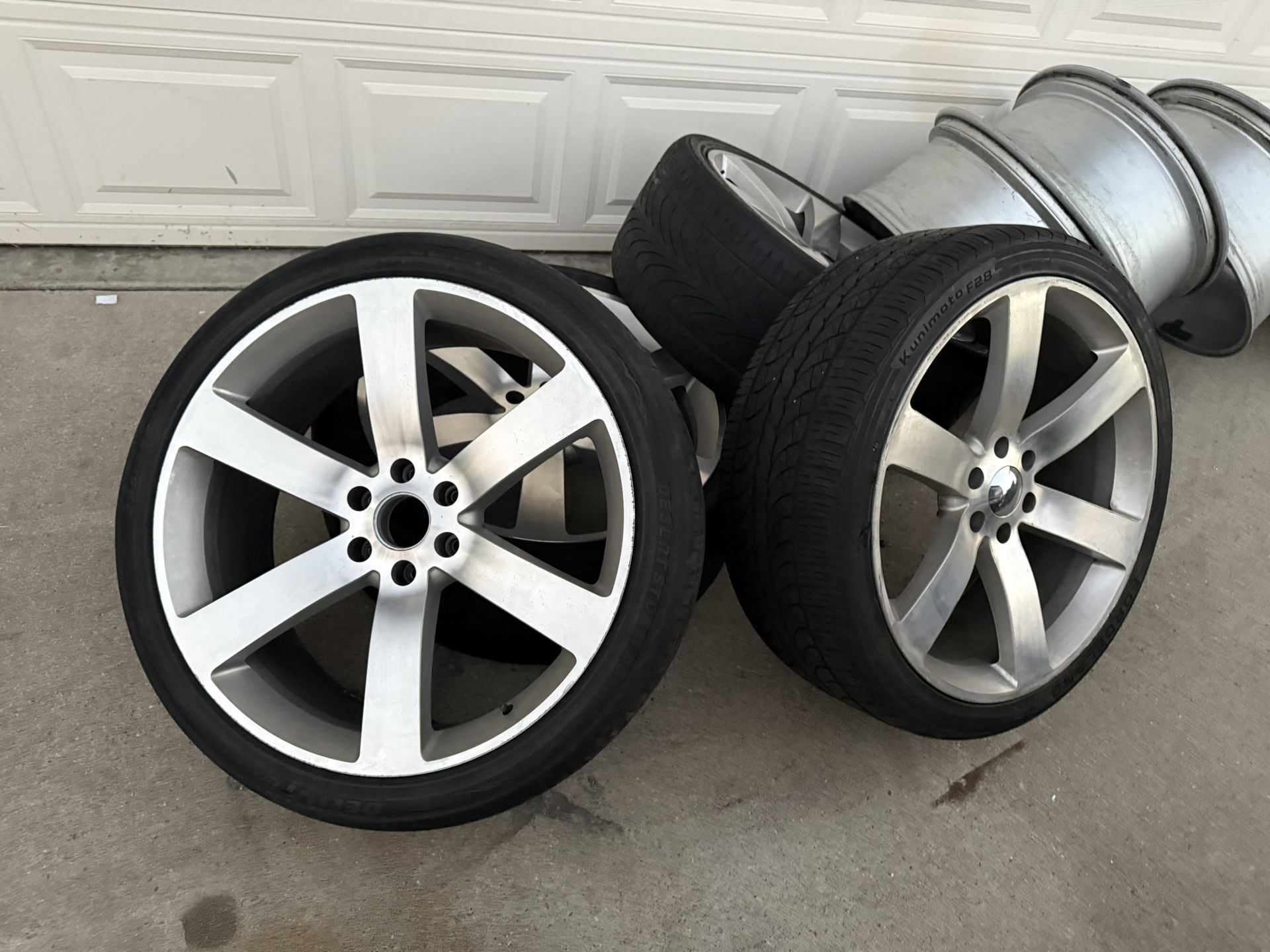 24 Inch Silverado Wheels 6 Lug