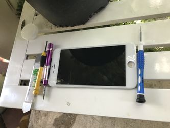Iphone 7 lcd/screen $60.00