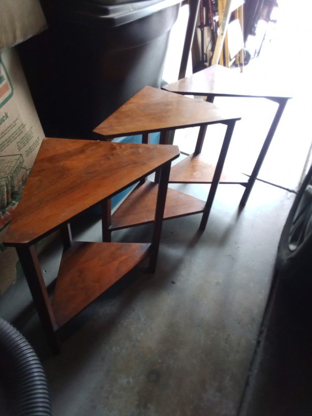 Small Corner End Tables. $13.00 Each 