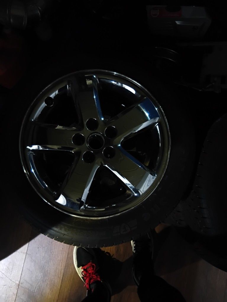 2017 Chevy HHR. Rims N Tires 250 OBO