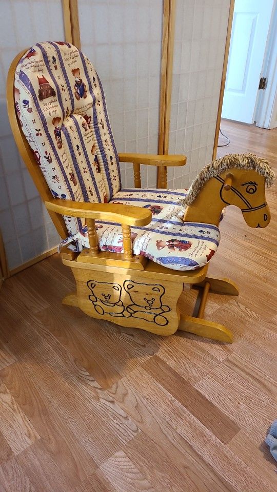 32" Maple wood
Child rocking
horse .