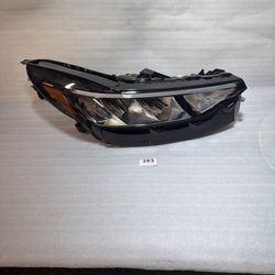 2023-2025 FORD ESCAPE RIGHT/PASSENGER SIDE RH HEADLIGHT REFLECTOR LED OEM