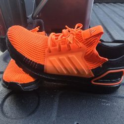 adidas Ultra Boost 19