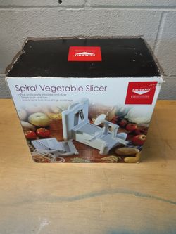 Spiral Vegetable Slicer