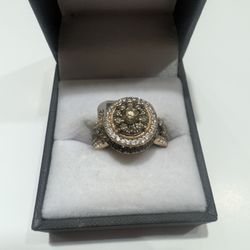 14kt 8.9 Grams Diamond Ring Size 7