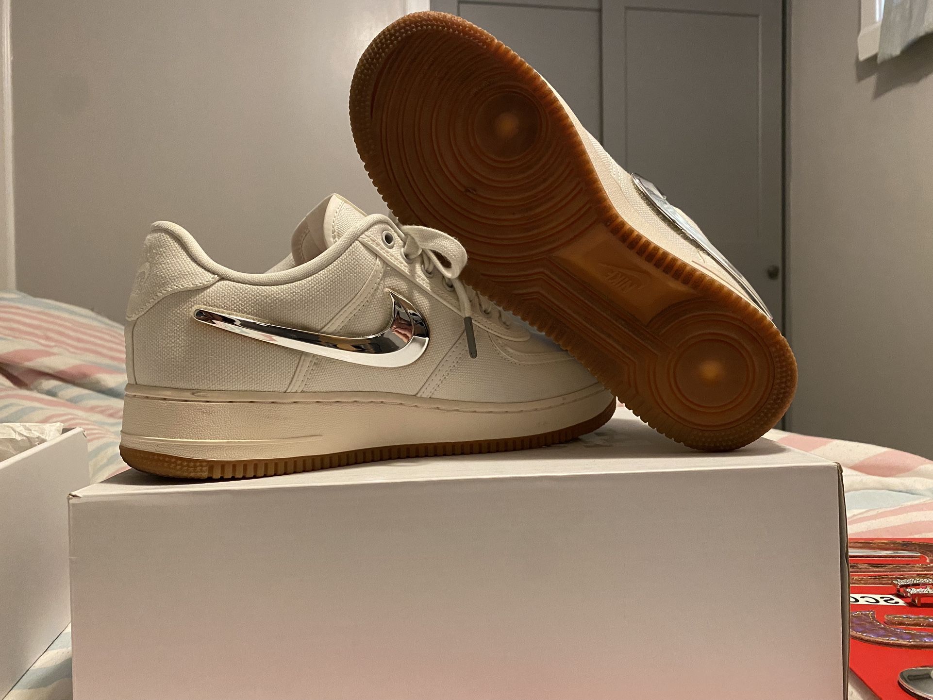 Travis Scott x Air Force 1 ‘Sail’