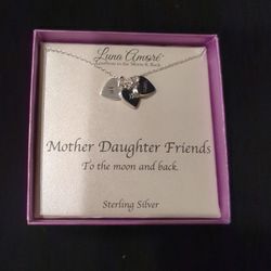Stunning NIB Luna Amore Necklace "Mother Daughter Friends" To The Moon And Back.