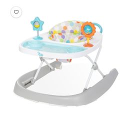 Baby walker with tray
