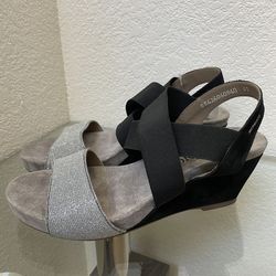 Mephisto Barbara suede sandals size 10