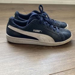 Blue Pumas Size 7