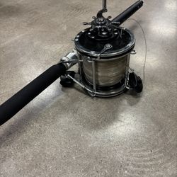 Used Penn Senator Deep Sea Fishing 6'6" Fishing Pole & Reel