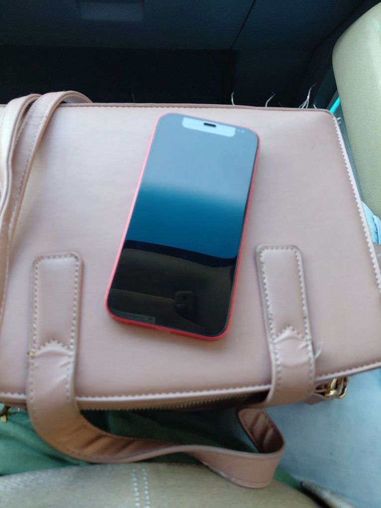 IPhone 12 Red, 18.1.1