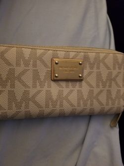 mint mk wallet if up i hve it (read)