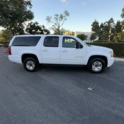 2012 Chevy Suburban 2500 4x4