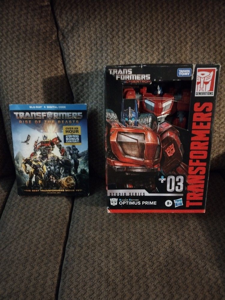 TRANSFORMERS ACTION FIGURE AND BLURAY MOVIE