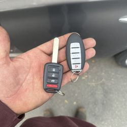 Car Keys And Fobs 
