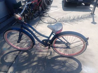 Women's 26" Huffy Fairmont beach cruiser