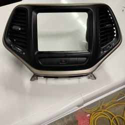 Jeep Cherokee Center Stack