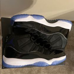 Air Jordan Retro 11 Size 8.5 US Mens