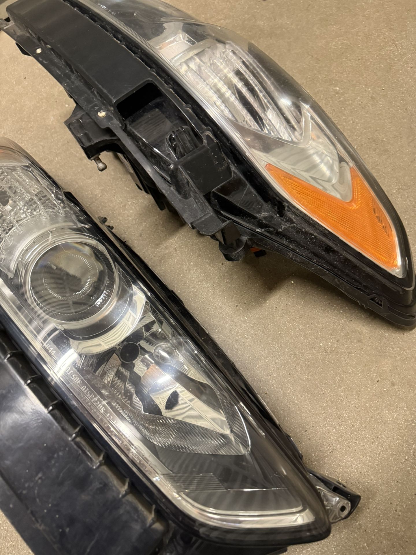 2013 Through 2016 Ford Fusion Headlights