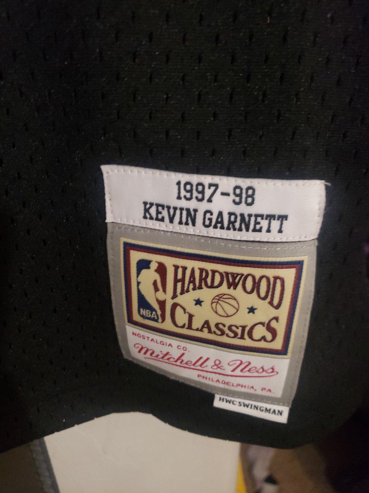 HWC Kevin Garnett Throwback Jersey for Sale in Buckeye, AZ - OfferUp