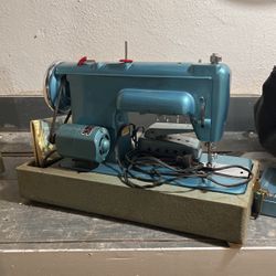 Vintage Sewing Machine