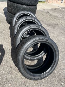 Michelin pilot sport A/S 245/40/17”