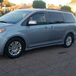 2011 Toyota Sienna