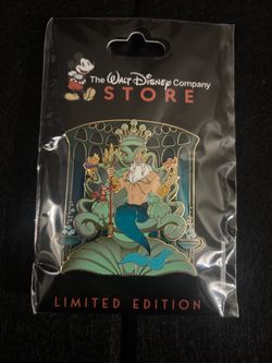 D23 Royal Chambers: King Triton LE 400