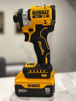 DEWALT 20V XR Impact Driver DCF860 + 5Ah Battery BRAND NEW