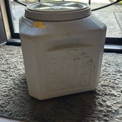 Dog Storage Container 