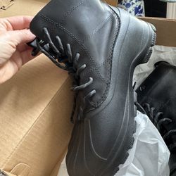 Sperry Float Duck Boot - Men's New Size 9