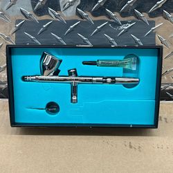 Iwata Eclipse HP-CS Gravity Feed Dual Action Airbrush 
