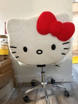 Impressions Vanity Hello Kitty Teddy Fur Desk Chair – NWT – $229 Retail