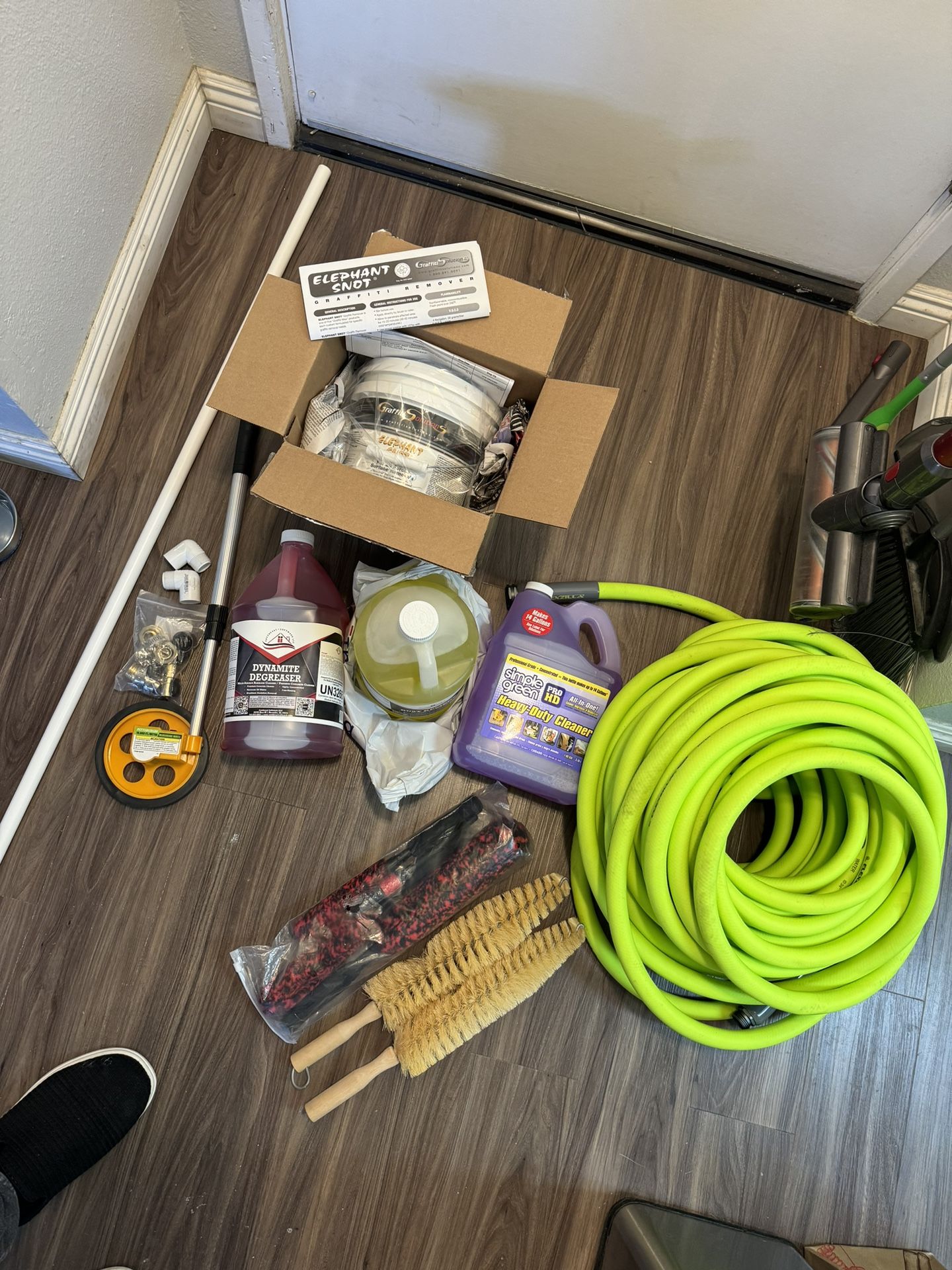 Brand New Flexzilla Garden Hose 100 Ft