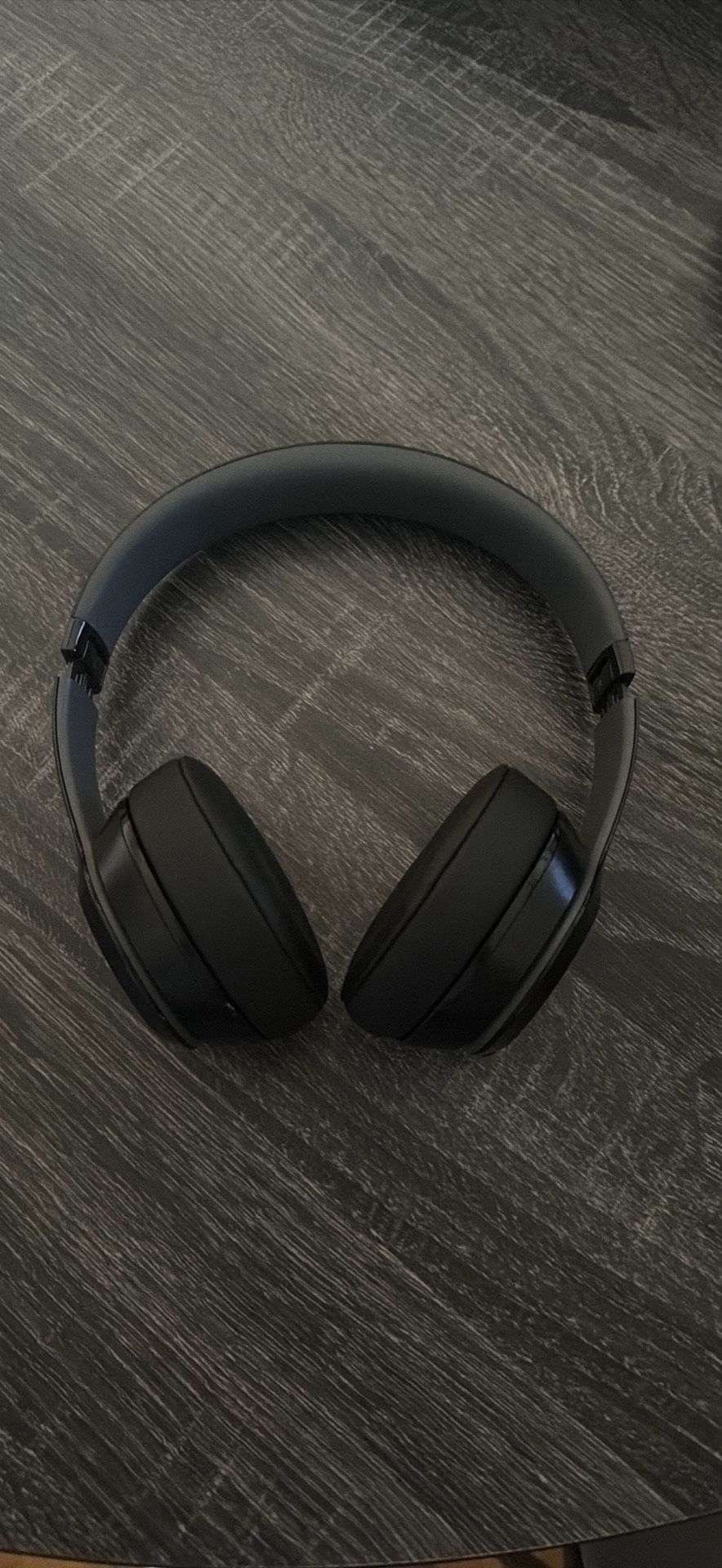 Beats Solo2 Wireless Headphones