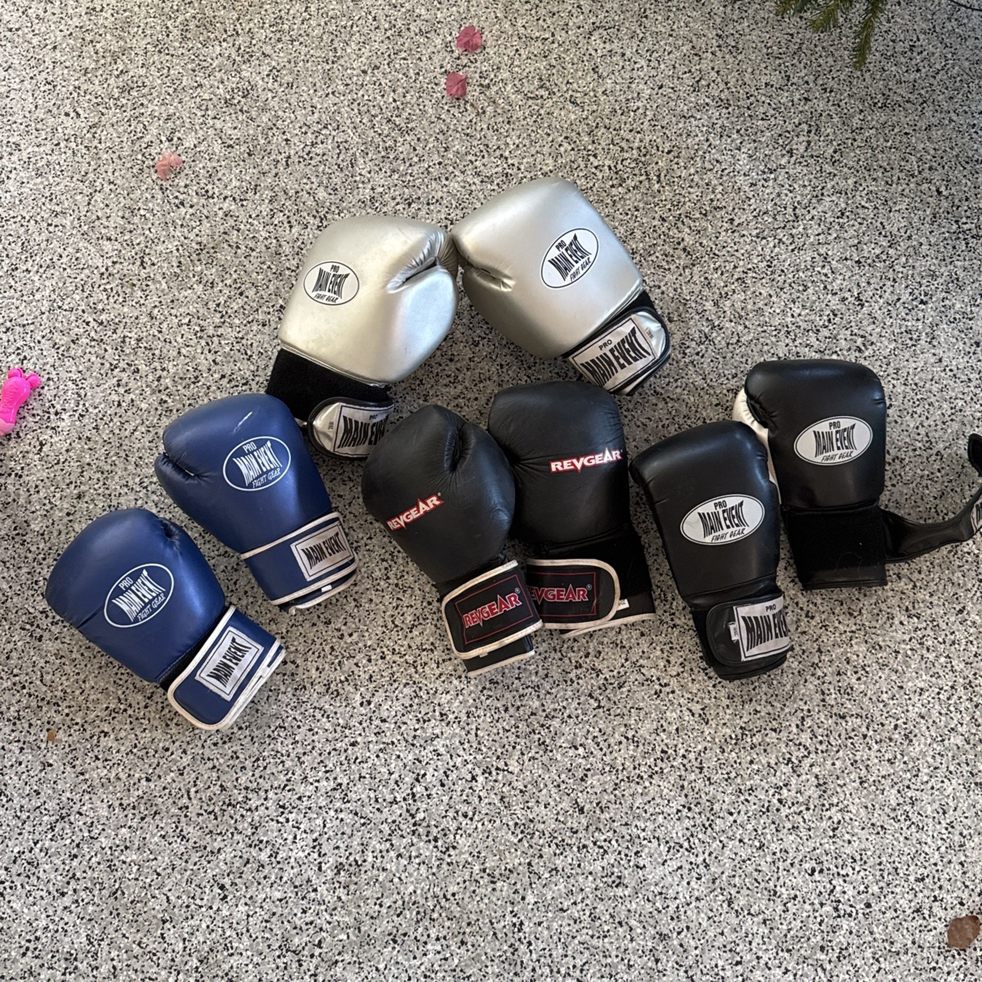 Boxing Gloves 
