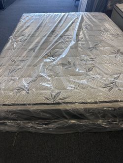 Queen Mattress and Box Spring Set