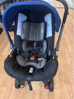 Doona car seat + accessories