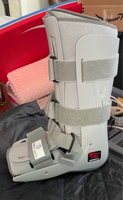 Medium foot/ankle post-operation brace