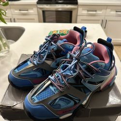 Balenciaga tracks