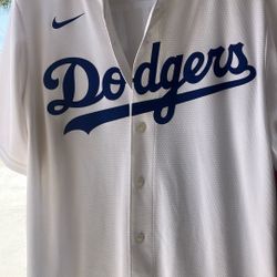 Mookie Betts Jersey Size MEDIUM