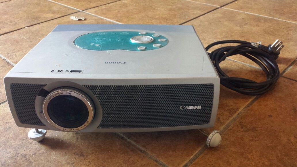 Canon projector