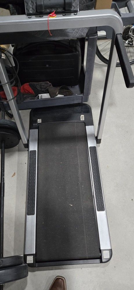 Treadmill 